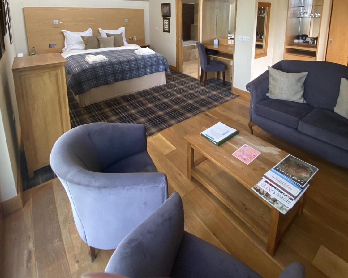 The Carpenters Arms Hotel Felixkirk ภายนอก รูปภาพ